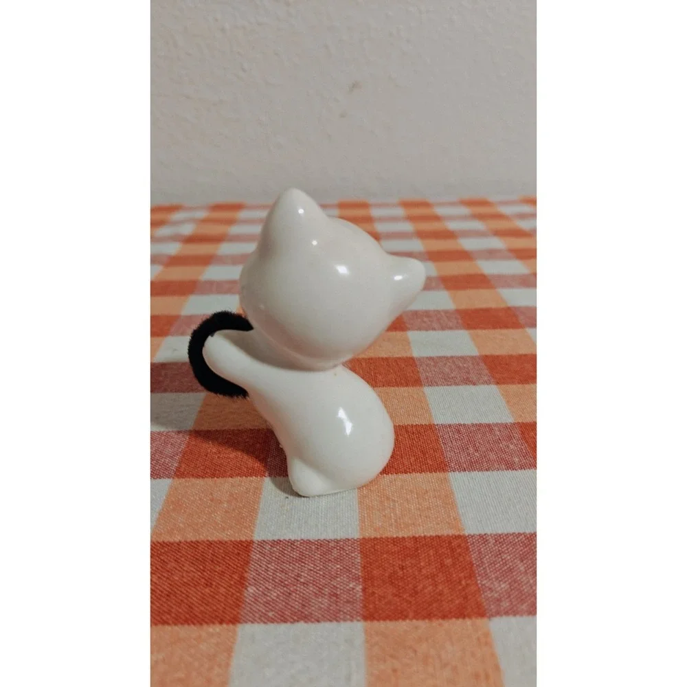 Vintage Kitty Cat Kitten Figurine White with Black Ball Pom Pom 3 inch